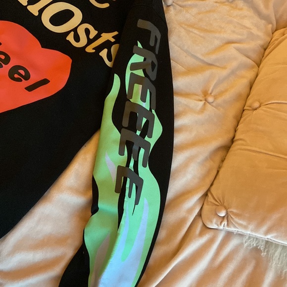 Comfy hoodie!! - Picture 3 of 5